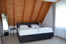 Zimmer im 2. Obergeschoss Ger�umiges Zuhause mit beeindruckender Aussicht, gro�en Balkonen und Terrasse