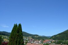 Panoramablick Ger�umiges Zuhause mit beeindruckender Aussicht, gro�en Balkonen und Terrasse