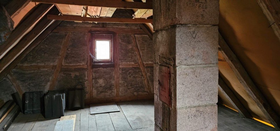 Dachgeschoss Zweifamilienhaus Lo�burg