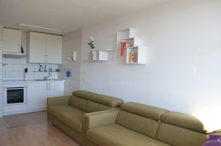 Wohnbereich mit K�chenzeile Freudenstadt-Kniebis Wohnung Gem�tliche Wohnung mit herrlichem Fernblick und Loggia