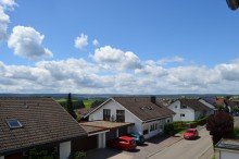 Aussicht S�d-West Bezugsfertige Wohnung mit Balkon und Garage in Aussichtslage