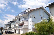 Hausansicht Bezugsfertige Wohnung mit Balkon und Garage in Aussichtslage